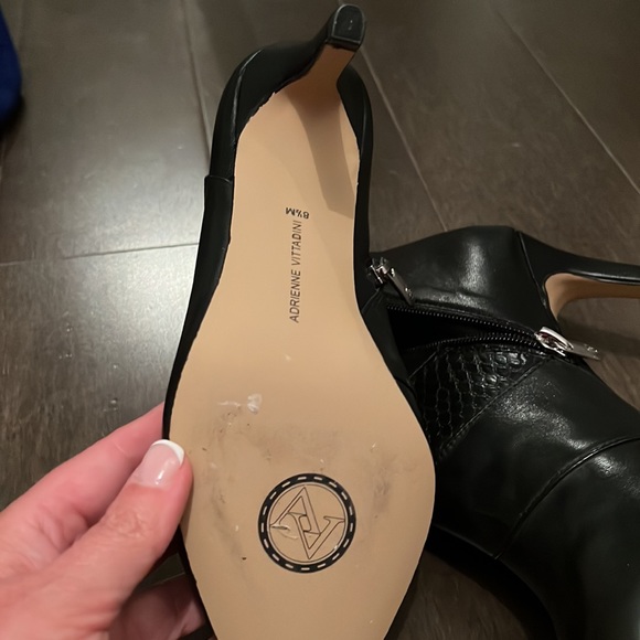 Adrienne Vittadini black ankle heeled bootie 8.5 never worn - Picture 7 of 8